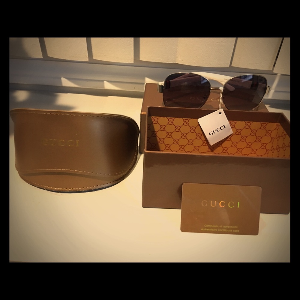 White Gucci Sunglasses Unisex